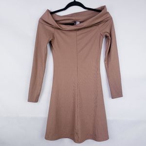 Divided HM Womens off shoulder dress Ribbed Stretch Size 4
